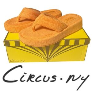 Circus NY By Sam Edelman Laina Terrycloth Flip Flops